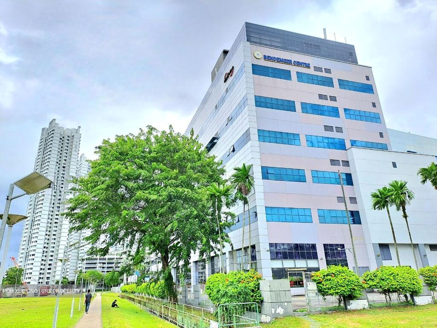Bendemeer Road (D12), Factory #526287781